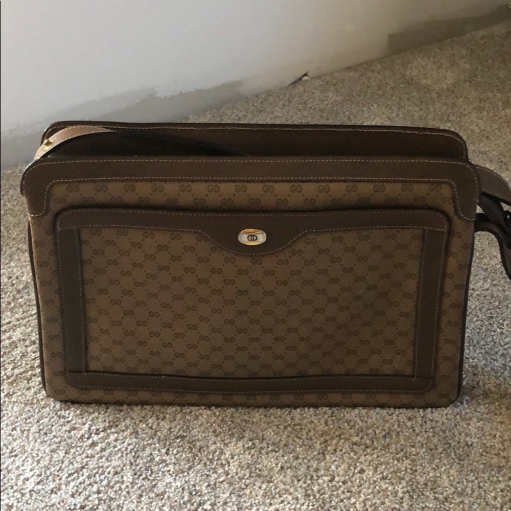 Authentic Vintage Gucci Shoulder Bag